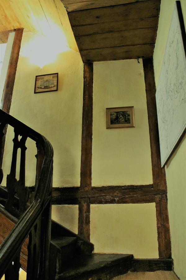 Une Coquille Sous L'Oreiller Le Puy-en-Velay ภายนอก รูปภาพ