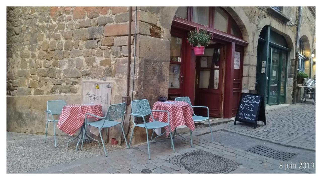 Une Coquille Sous L'Oreiller Le Puy-en-Velay ภายนอก รูปภาพ